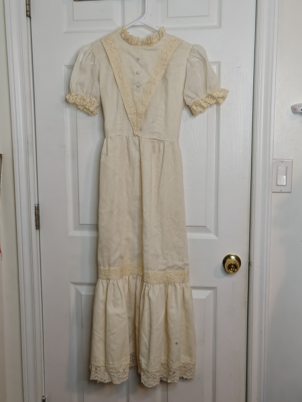 1970s Vintage Cream Lace Trim Prairie Style Maxi Dress Size XXS